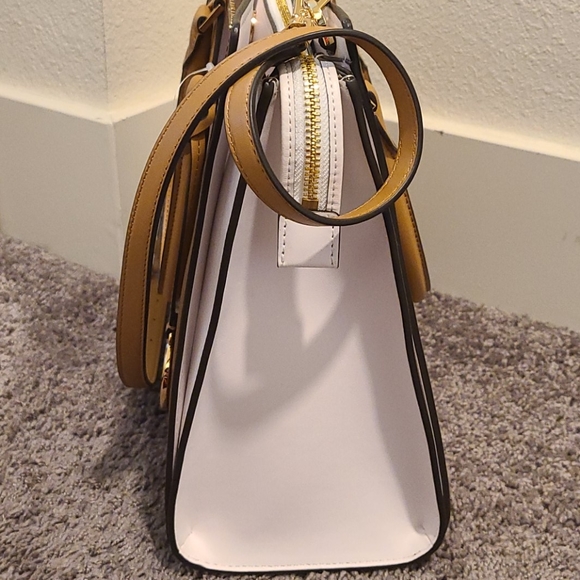 Purse - Picture 5 of 5